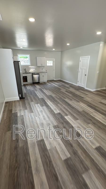 House for rent at 3850 Peru Rd, Dubuque, IA 52001