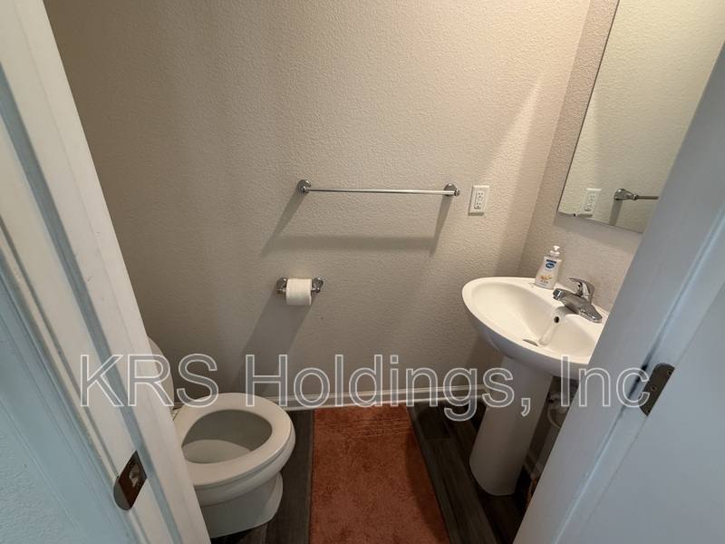 House for rent at 436 Forecastle St, Portsmouth, VA 23702