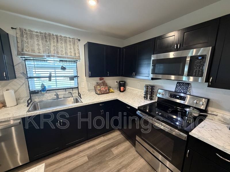 House for rent at 436 Forecastle St, Portsmouth, VA 23702