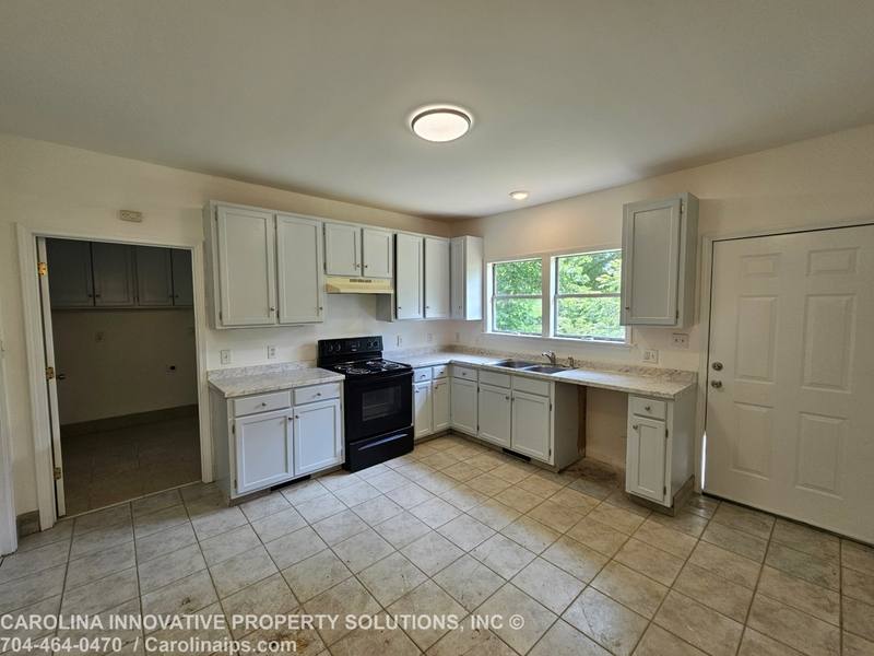 House for rent at 610 N Pear St, Gastonia, NC 28054
