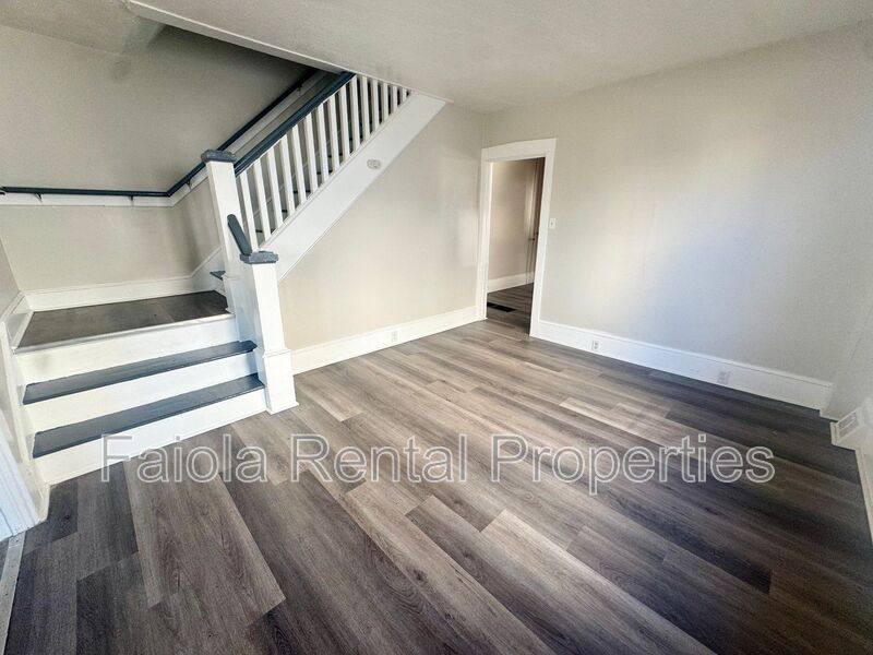 Townhouse for rent at 706 Buck St, Millville, NJ 08332