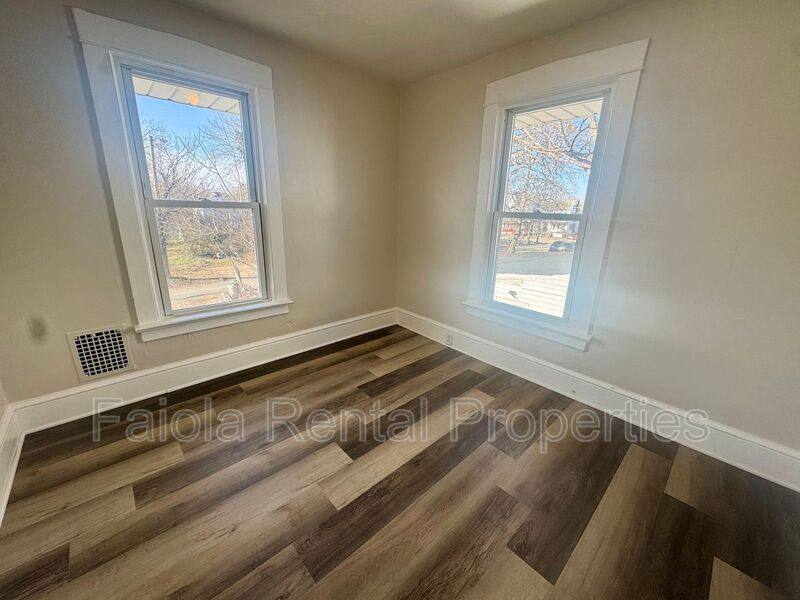 Townhouse for rent at 706 Buck St, Millville, NJ 08332