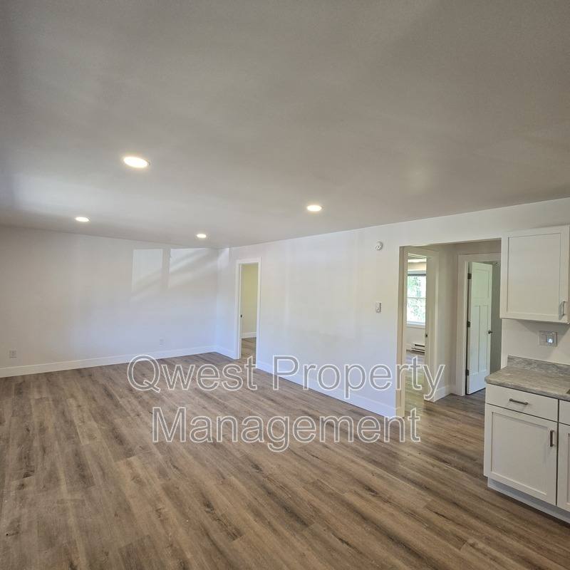 Apartment for rent at 8528 Valley Rd NW #11, Rapid City, MI 49676