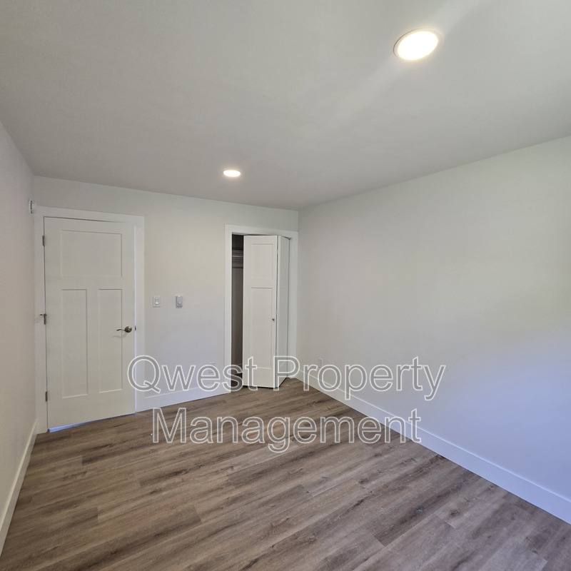 Apartment for rent at 8528 Valley Rd NW #11, Rapid City, MI 49676