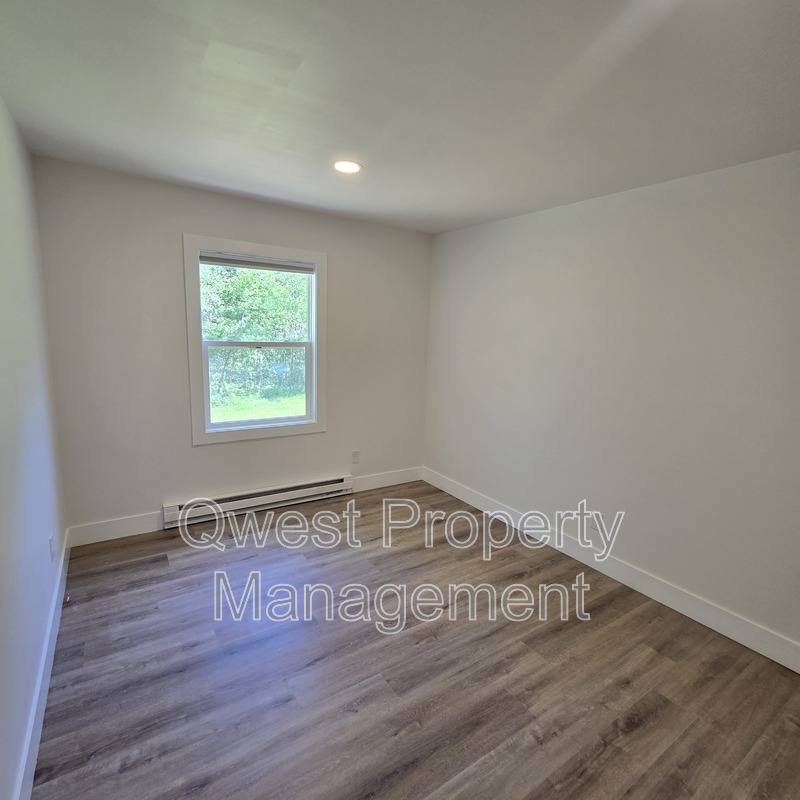 Apartment for rent at 8528 Valley Rd NW #11, Rapid City, MI 49676