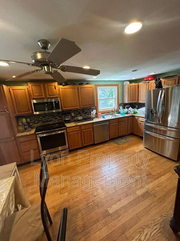 House for rent at 212 Tiffany St, Attleboro, MA 02703