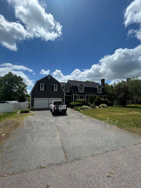 House for rent at 212 Tiffany St, Attleboro, MA 02703