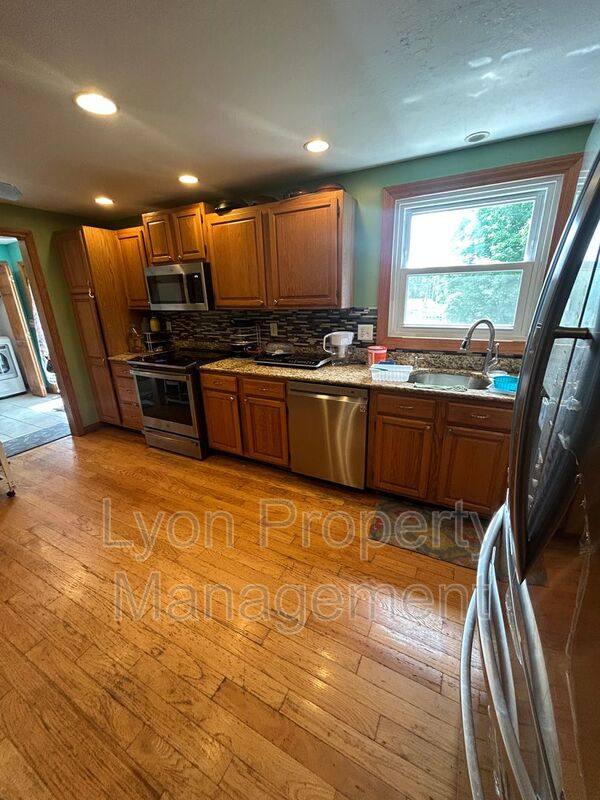 House for rent at 212 Tiffany St, Attleboro, MA 02703