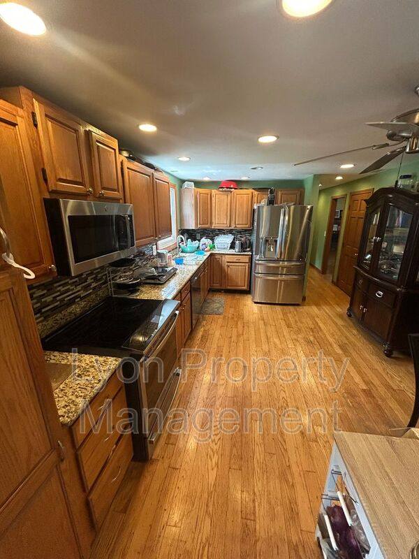 House for rent at 212 Tiffany St, Attleboro, MA 02703