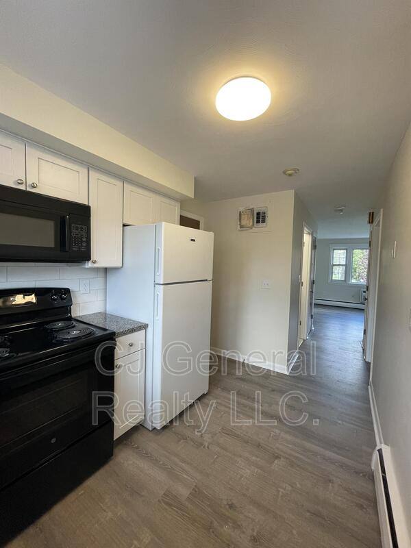 Apartment for rent at 307 Washington St #3, Weymouth, MA 02188
