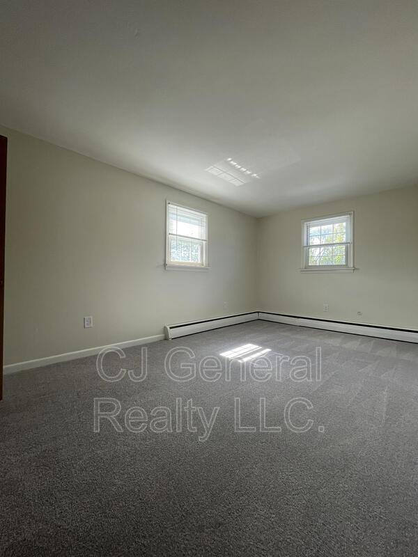 Apartment for rent at 307 Washington St #3, Weymouth, MA 02188