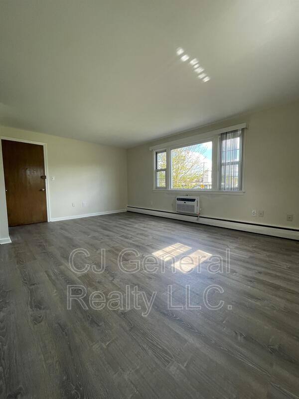 Apartment for rent at 307 Washington St #3, Weymouth, MA 02188
