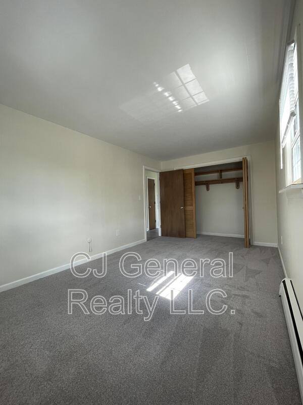 Apartment for rent at 307 Washington St #3, Weymouth, MA 02188