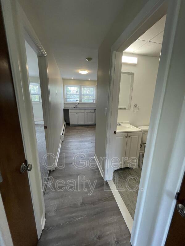 Apartment for rent at 307 Washington St #3, Weymouth, MA 02188