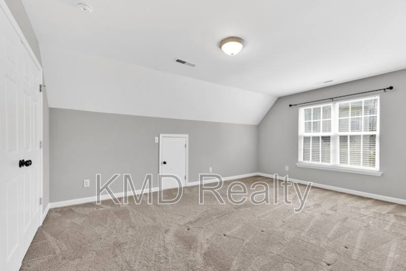House for rent at 5010 Bellville Court, Charlotte, NC 28269