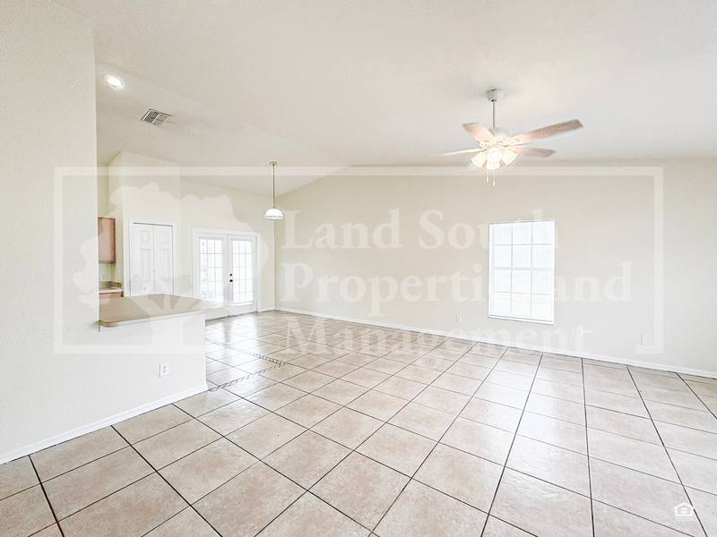 House for rent at 7823 Sugar Pine Blvd, Lakeland, FL 33810