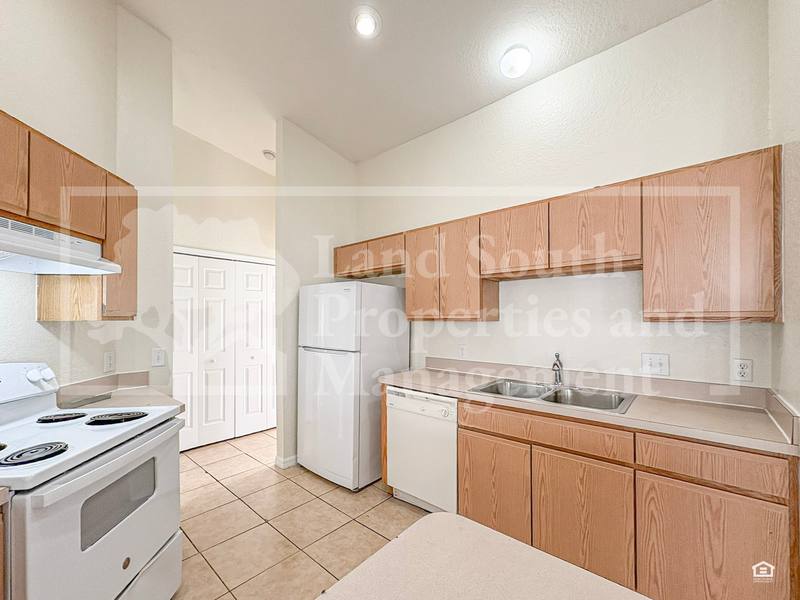 House for rent at 7823 Sugar Pine Blvd, Lakeland, FL 33810