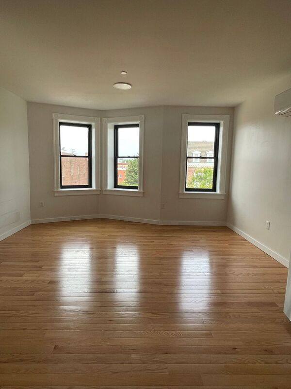 Apartment for rent at 2527 St Paul #3A, Baltimore, MD 21218