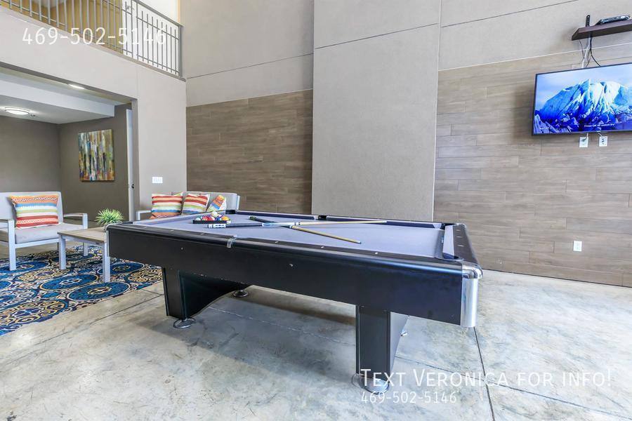 Apartment for rent at 250 W Lancaster Ave, Fort Worth, TX 76102
