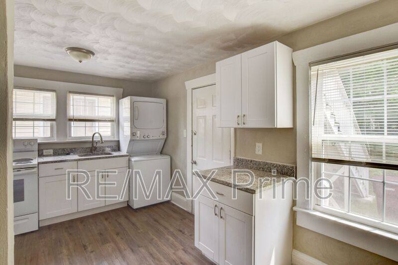 Apartment for rent at 1135 Jackson Ave #1, Chesapeake, VA 23324
