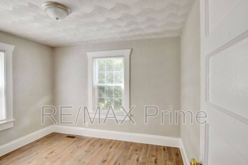 Apartment for rent at 1135 Jackson Ave #1, Chesapeake, VA 23324