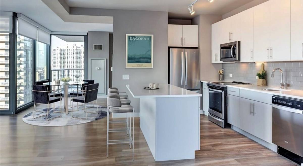 Apartment for rent at 505 N State St, Chicago, IL 60654