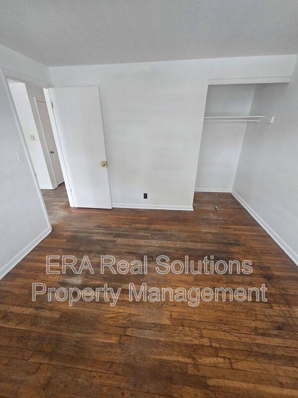 Apartment for rent at 2472 Pontiac St, Columbus, OH 43211