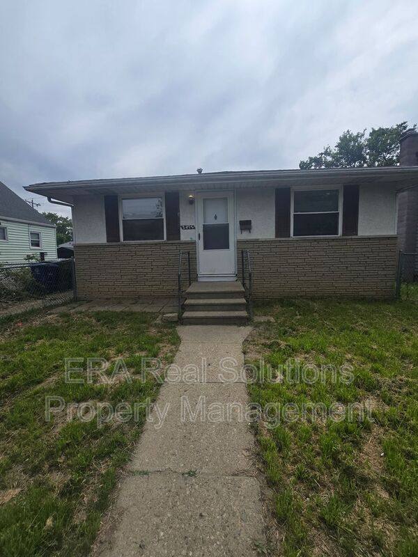 Apartment for rent at 2472 Pontiac St, Columbus, OH 43211