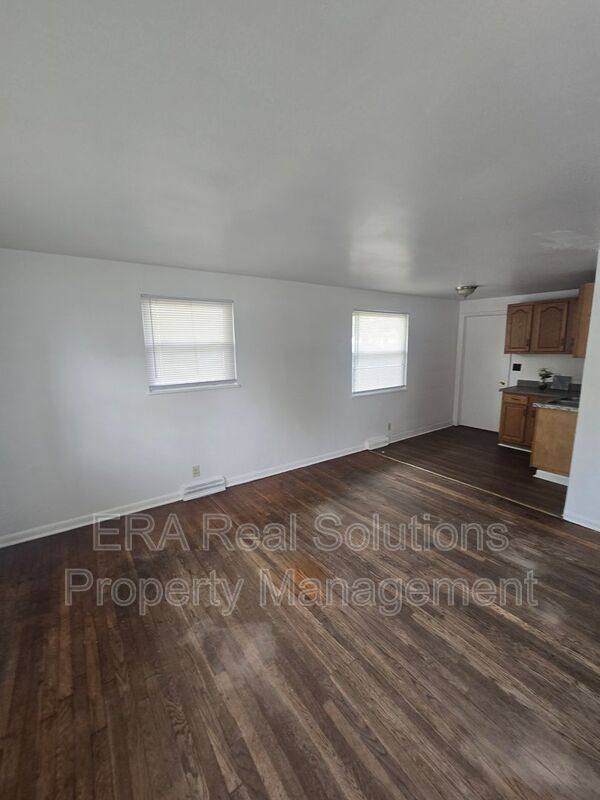 Apartment for rent at 2472 Pontiac St, Columbus, OH 43211
