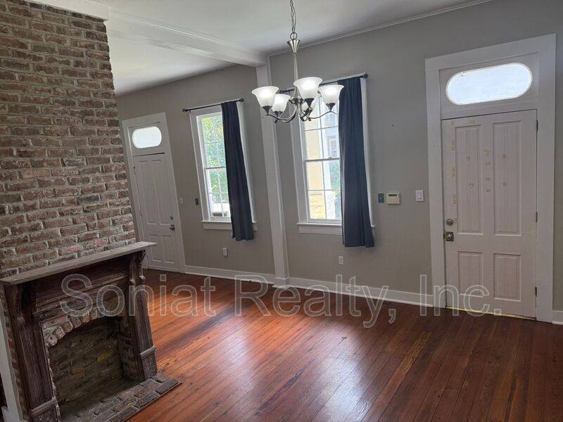 House for rent at 527 Atlantic Ave, New Orleans, LA 70114