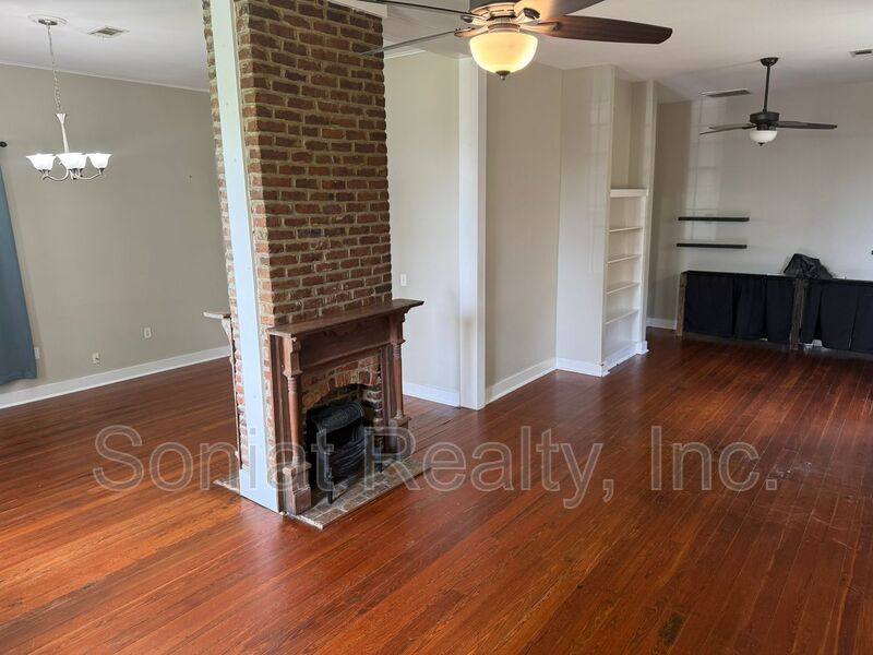 House for rent at 527 Atlantic Ave, New Orleans, LA 70114