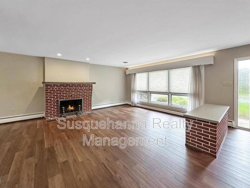 House for rent at 215 Division St, Hummelstown, PA 17036