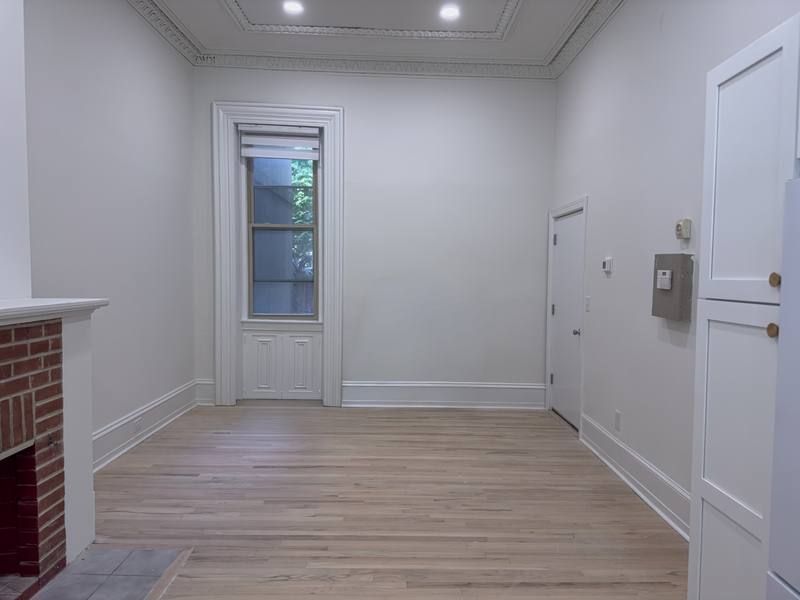 Apartment for rent at 1919 Mount Vernon St #1F, Philadelphia, PA 19130