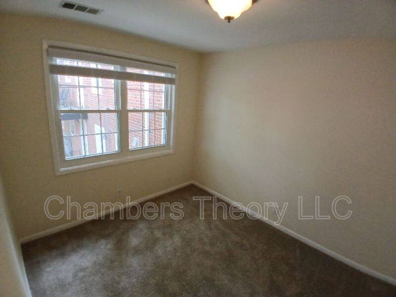 Condo for rent at 2501-D S Walter Reed Dr #D, Arlington, VA 22206