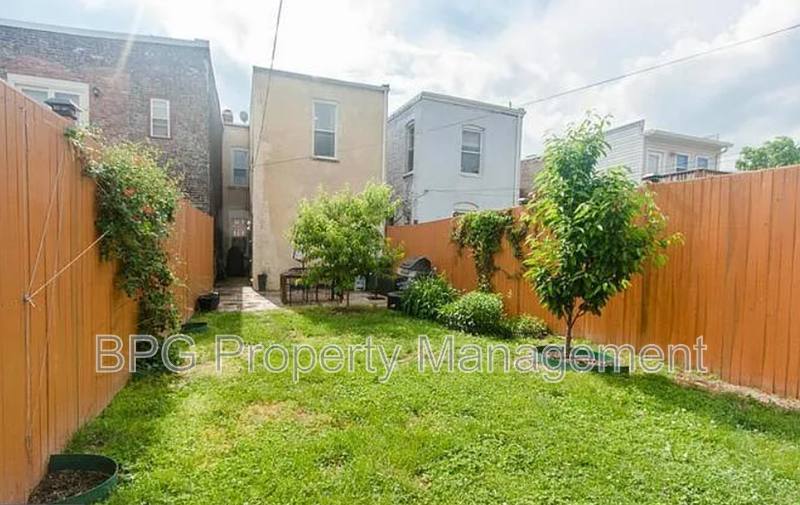 House for rent at 1027 7th St NE, Washington, DC 20002