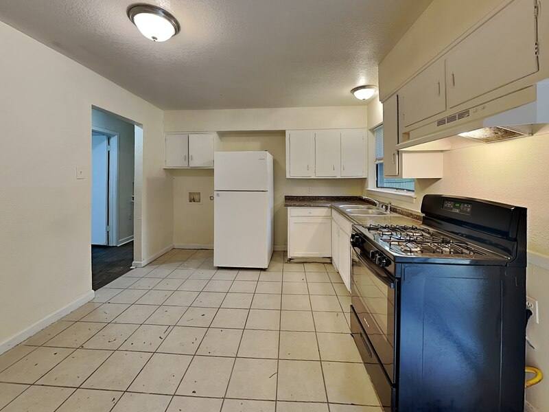 House for rent at 7207 Arborcrest Dr, Dallas, TX 75232