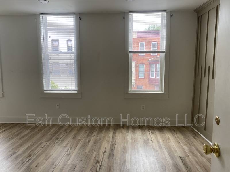 Apartment for rent at 11 E Walnut St #3-3, Lancaster, PA 17602