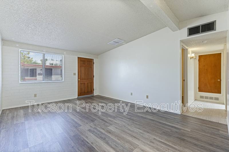 Townhouse for rent at 4246 E Pima St #D, Tucson, AZ 85712