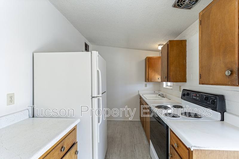 Townhouse for rent at 4246 E Pima St #D, Tucson, AZ 85712
