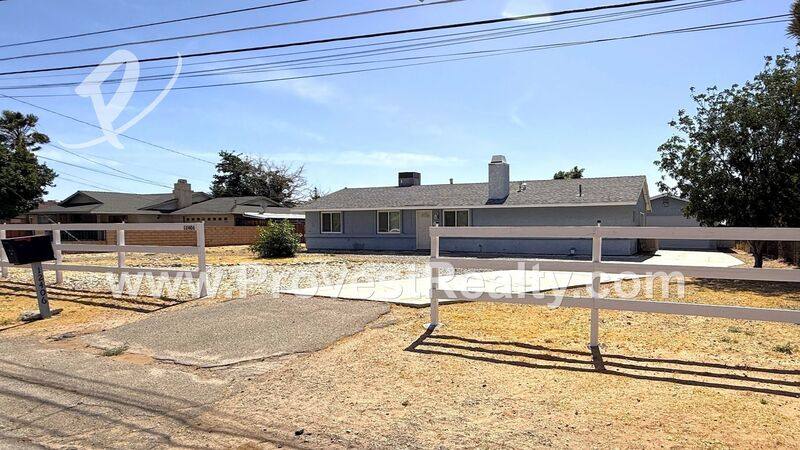 House for rent at 12406 Pawnee Rd, Apple Valley, CA 92308