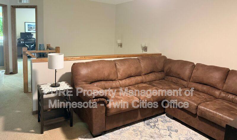 Townhouse for rent at 7807 Madelyn Creek Dr, Victoria, MN 55386