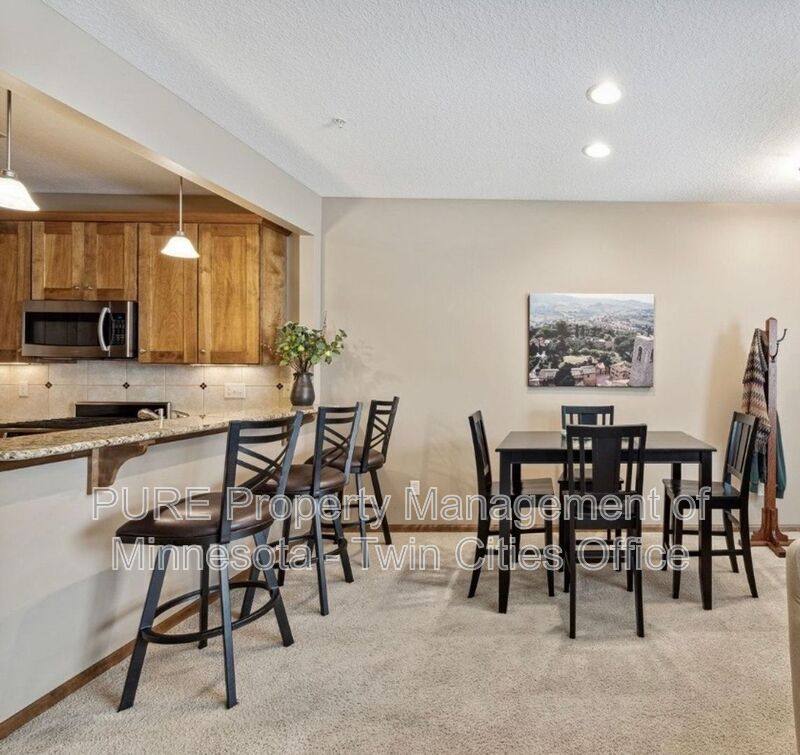 Townhouse for rent at 7807 Madelyn Creek Dr, Victoria, MN 55386