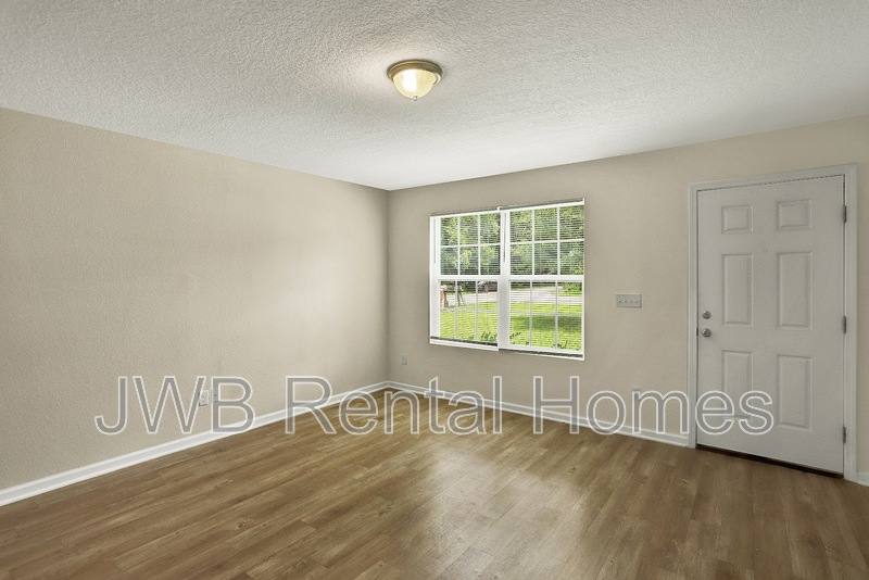 House for rent at 8180 Metto Rd, Jacksonville, FL 32244