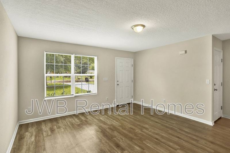 House for rent at 8180 Metto Rd, Jacksonville, FL 32244