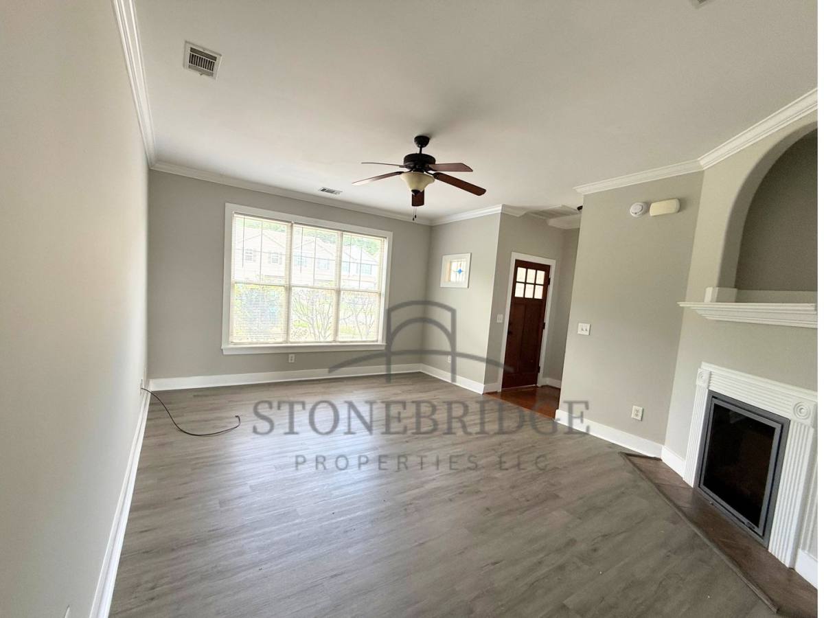 Townhouse for rent at 699 The Heights Lane, Calera, AL 35040
