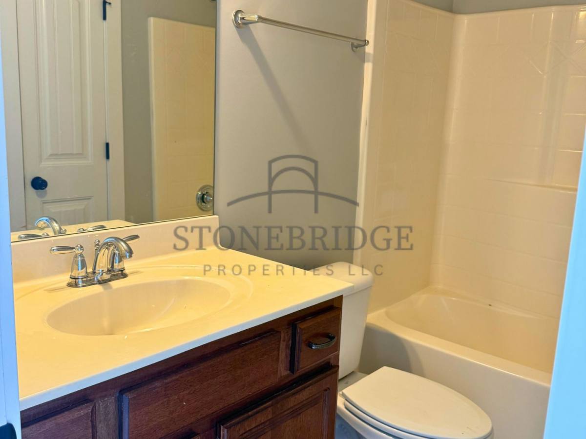 Townhouse for rent at 699 The Heights Lane, Calera, AL 35040