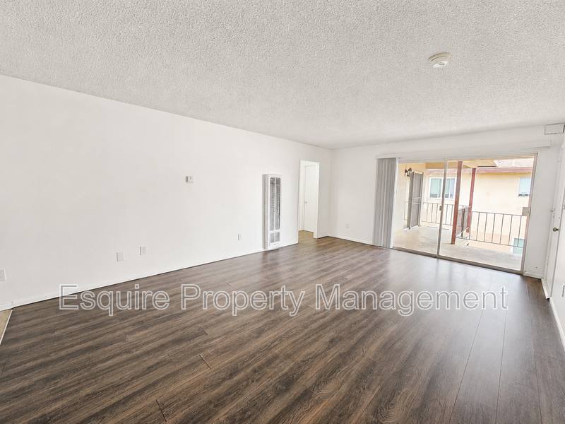Apartment for rent at 2056 N Ventura Rd #3, Oxnard, CA 93036