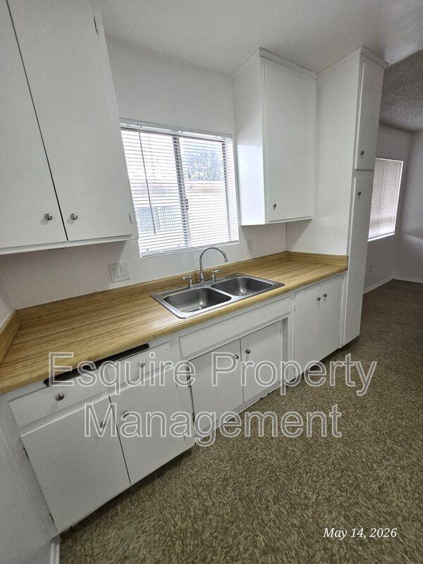 Apartment for rent at 2056 N Ventura Rd #3, Oxnard, CA 93036