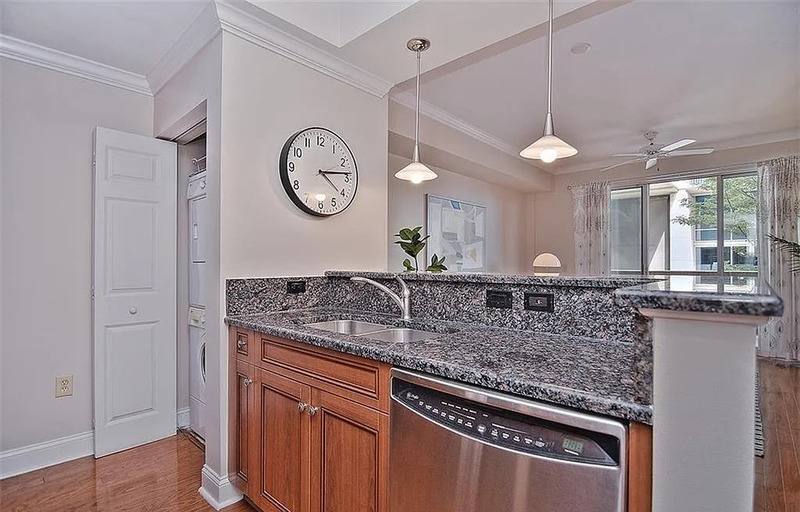 Condo for rent at 300 W 5th St #237-1, Charlotte, NC 28202