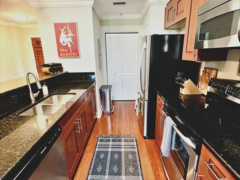 Condo for rent at 300 W 5th St #412, Charlotte, NC 28202